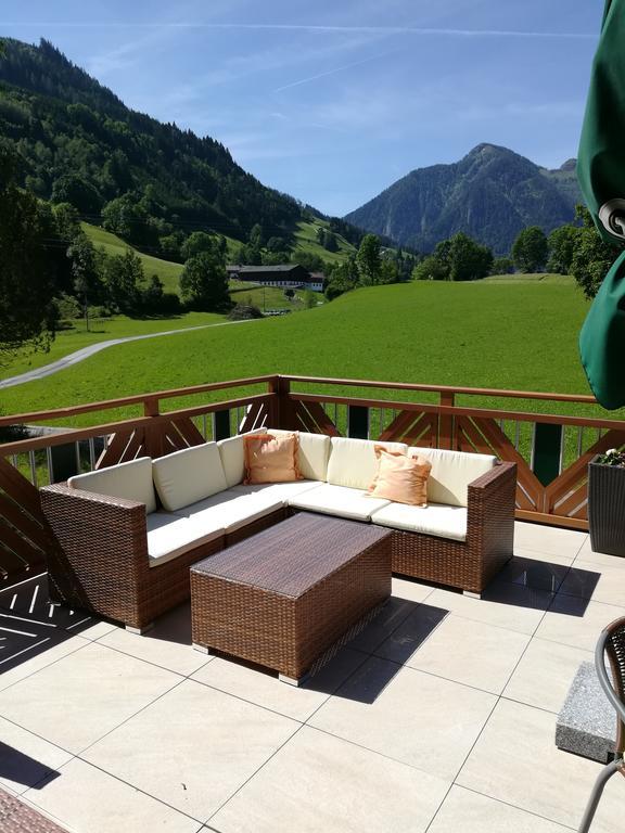 Отель Der Alpenblick Санкт-Йохан Экстерьер фото